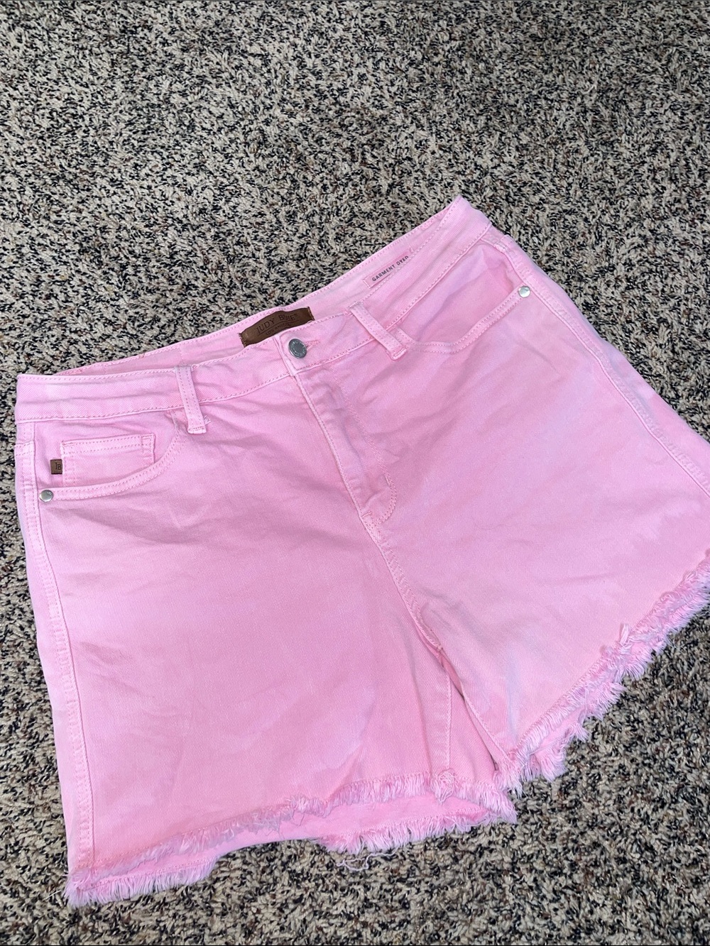 Judy Blue Pink Frayed Hem Denim Shorts Size XL NWOT